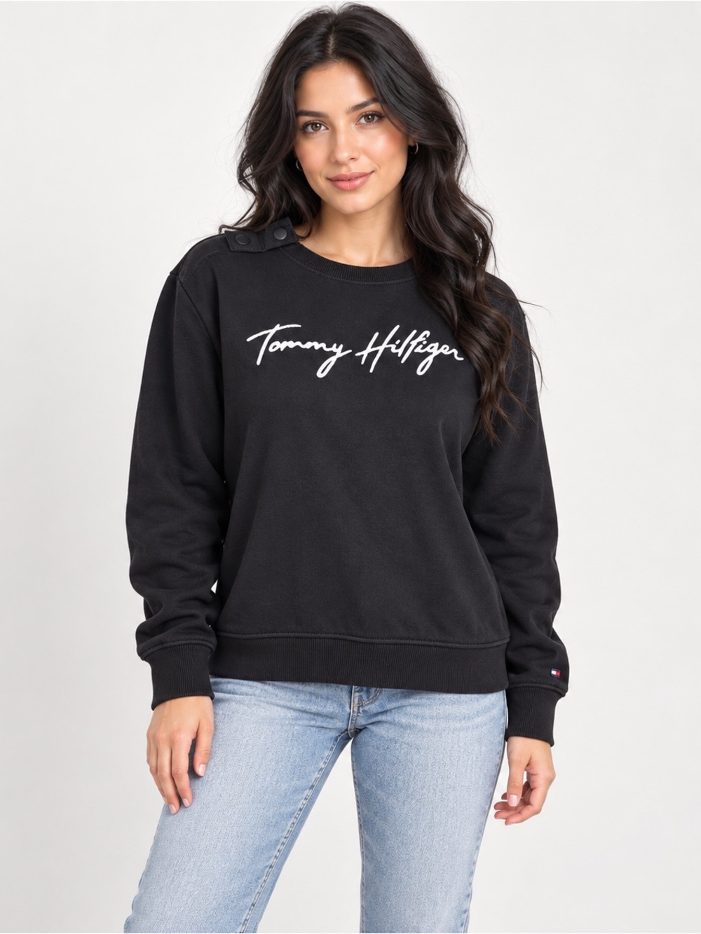 Tommy Hilfiger Black Script Logo Crewneck Sweatshirt Snap Shoulder Est size M
